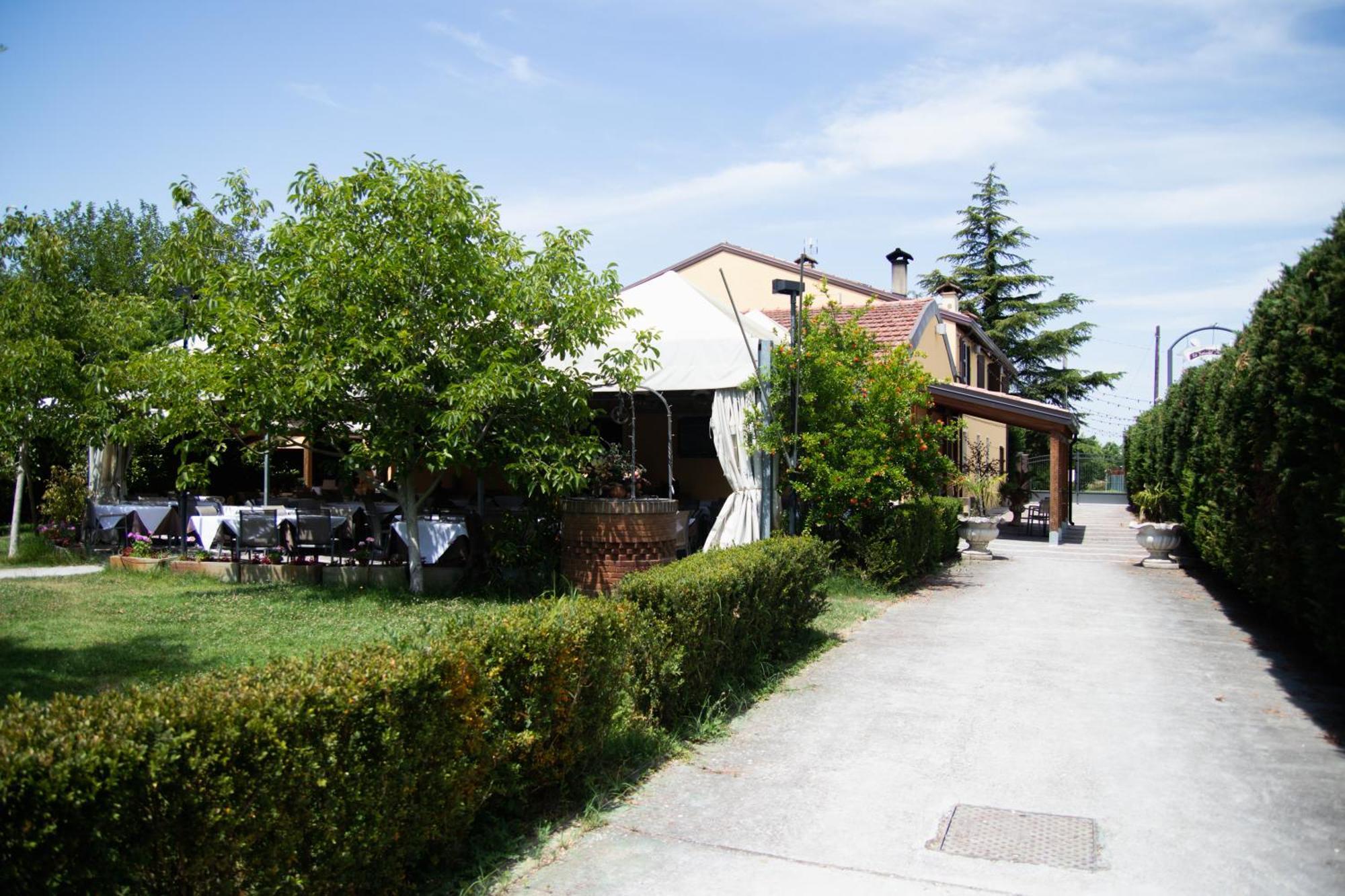 Spiedo Imperiale - Locanda E Ristorante Cotignola Buitenkant foto